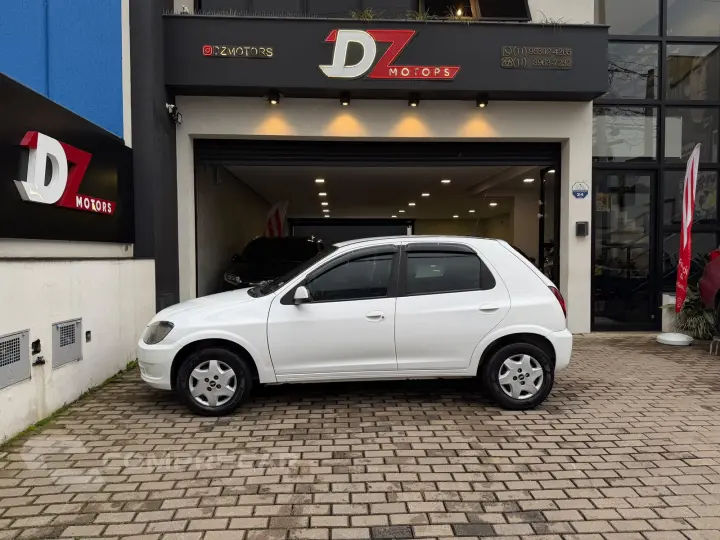 CELTA 1.0 MPFI LT 8V