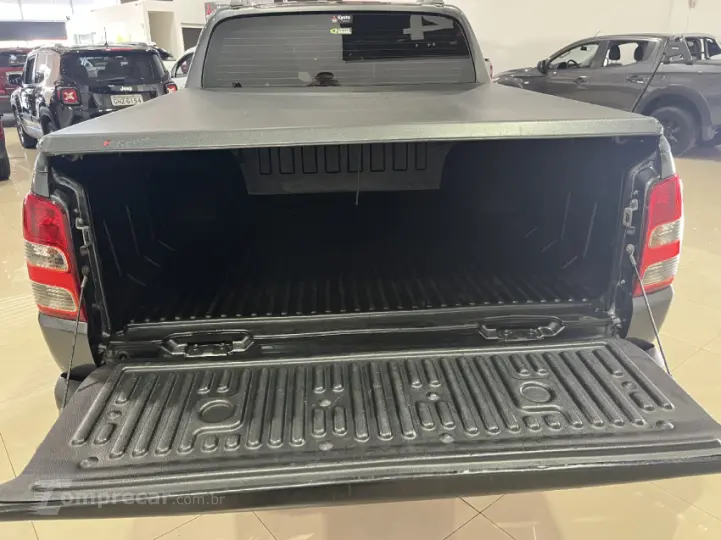 L200 TRITON 2.4 16V Turbo Outdoor Hpe-s CD 4X4