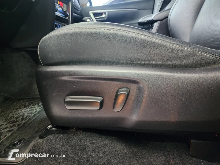 HILUX SW4 2.8 D-4d Turbo SRX 7L 4X4
