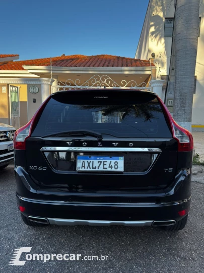 XC60 2.0 T5 Momentum