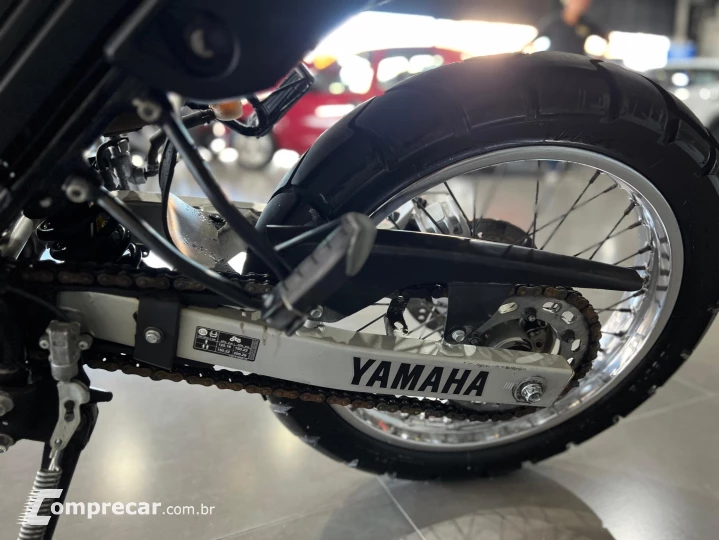 XTZ 250 TÉNÉRÉ