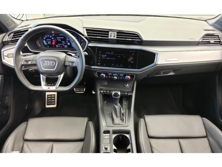 Q3 2.0 40 TFSI GASOLINA PERFORMANCE BLACK PLUS QUATTRO TIPTR