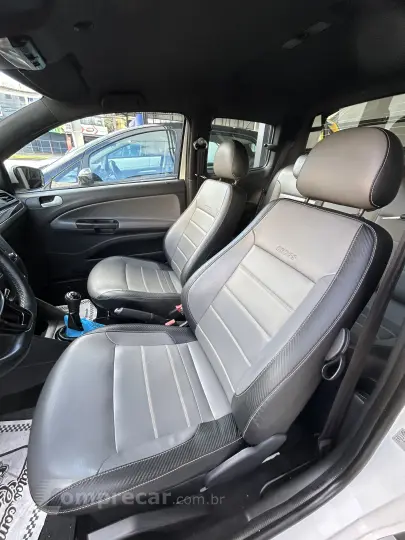 SAVEIRO 1.6 Cross CD 16V