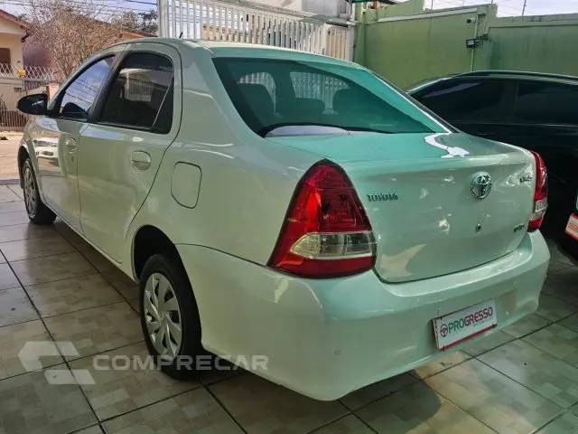 ETIOS SEDAN - 1.5 XS SEDAN 16V 4P AUTOMÁTICO