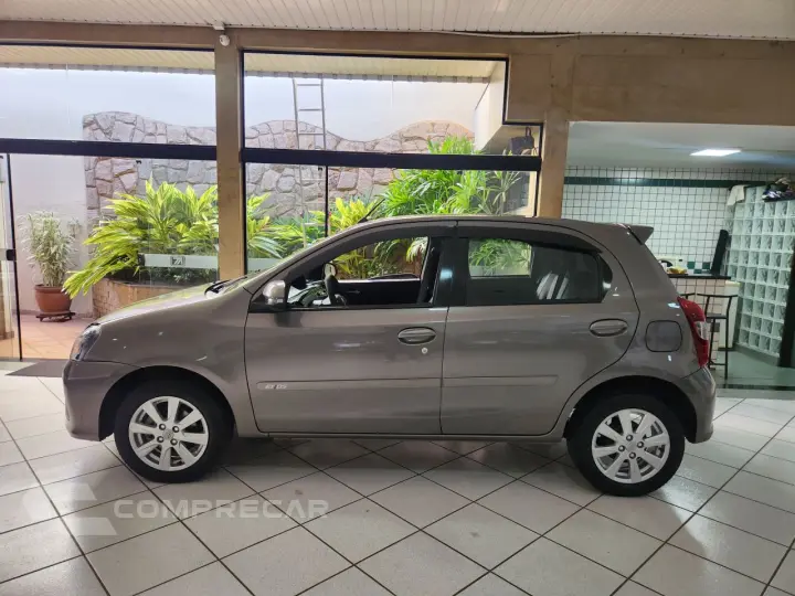 Etios Hatch 1.5 16V 4P FLEX X PLUS AUTOMÁTICO