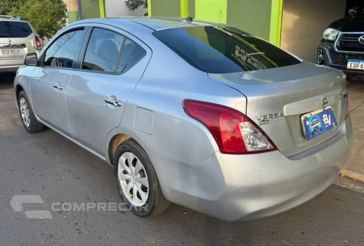 Versa Sedan 1.6 16V 4P FLEX SL