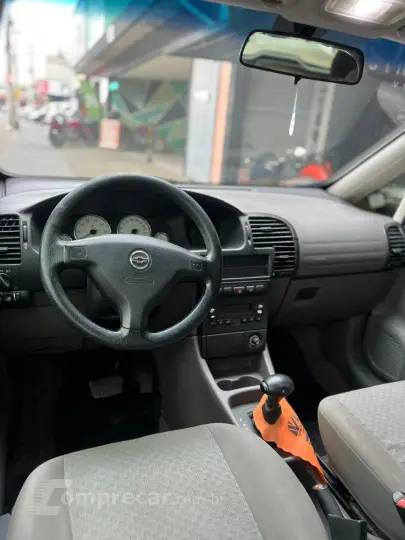 ZAFIRA 2.0 MPFI Expression 8V