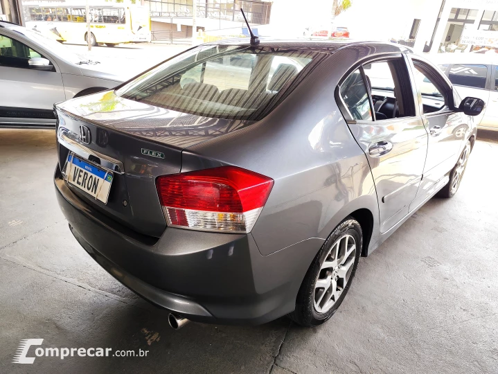 CITY 1.5 EX Sedan 16V