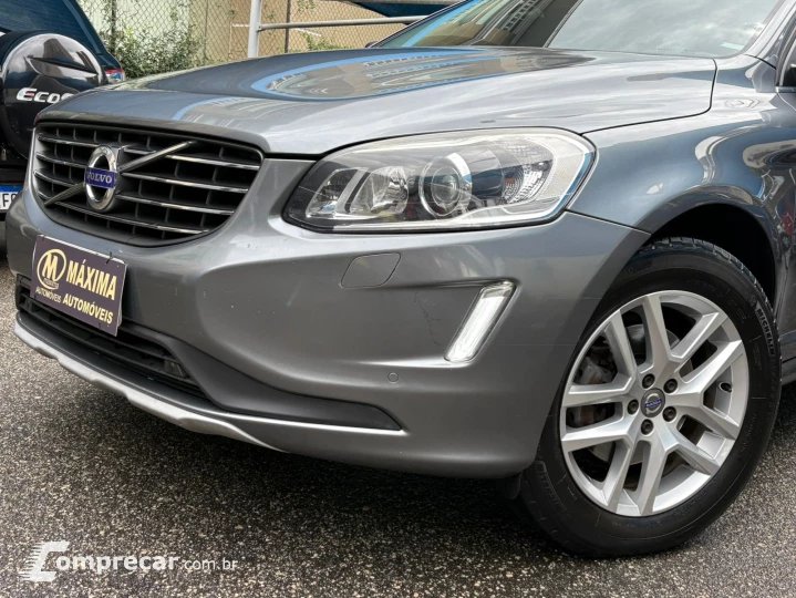 XC60 2.4 D5 Momentum AWD