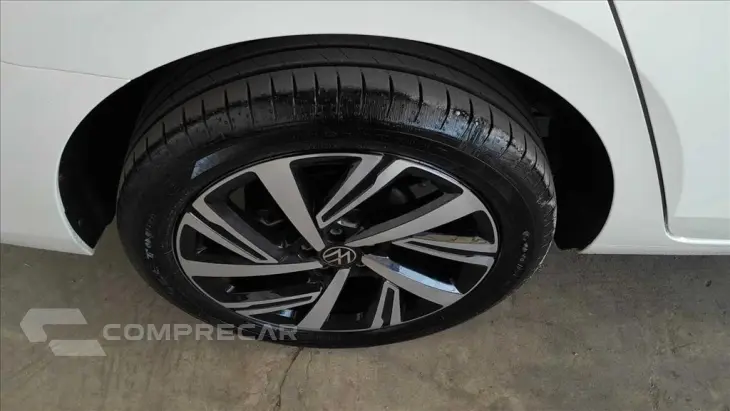 VIRTUS 1.0 200 TSI HIGHLINE AUTOMÁTICO