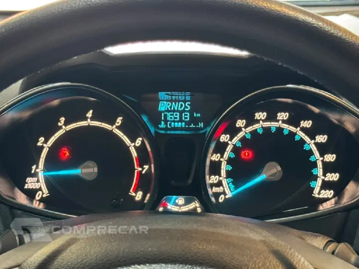 FIESTA 1.6 TITANIUM HATCH 16V FLEX 4P POWERSHIFT