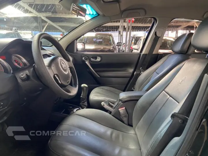 MEGANE SEDAN DYNAMIQUE 1.6 16V 4P