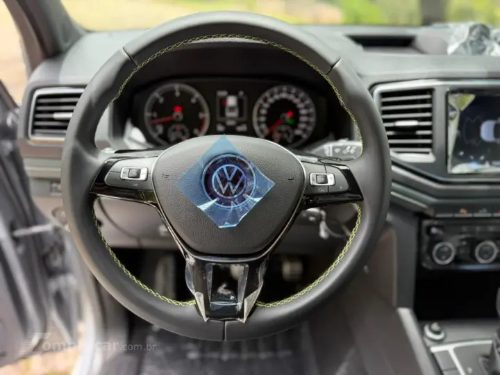 AMAROK 3.0 V6 TDI DIESEL BARRETOS 70 ANOS CD 4MOTION AUTOMÁT