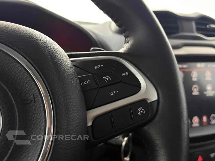 RENEGADE 1.8 16V FLEX LONGITUDE 4P AUTOMÁTICO