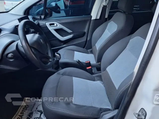 208 - 1.5 ACTIVE 8V 4P MANUAL