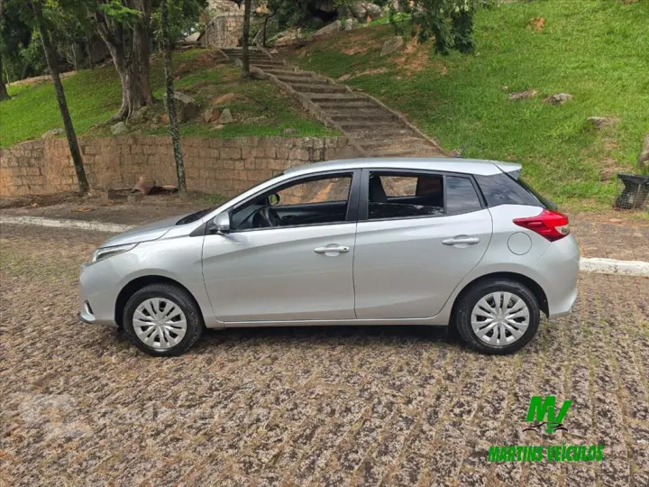 YARIS 1.5 16V FLEX XL MULTIDRIVE