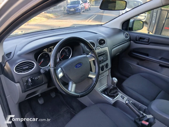 FOCUS 1.6 GL 16V