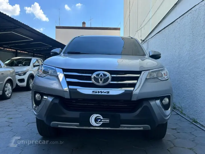 HILUX SW4 2.7 SRV 7 LUGARES 4X2 16V FLEX 4P AUTOMÁTICO