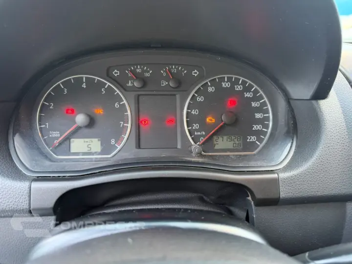 Polo Sedan 1.6 4P COMFORTLINE FLEX
