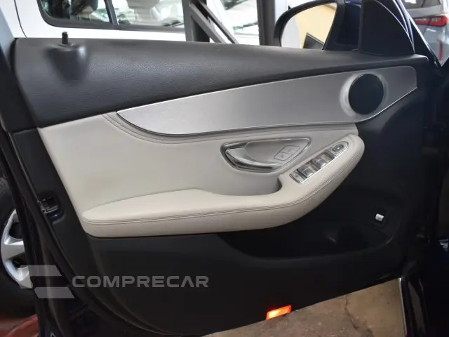 C 180 - 1.6 CGI 16V TURBO 4P AUTOMÁTICO