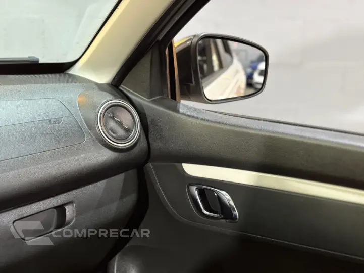 KWID 1.0 12V SCE Intense