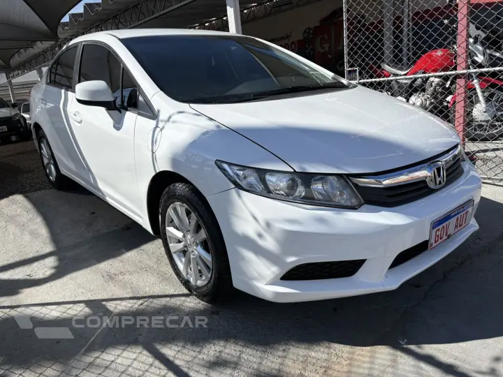 Civic 1.8 16V 4P FLEX LXS AUTOMÁTICO