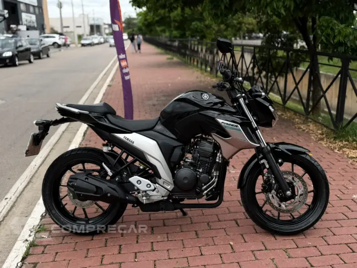 FZ25 FAZER