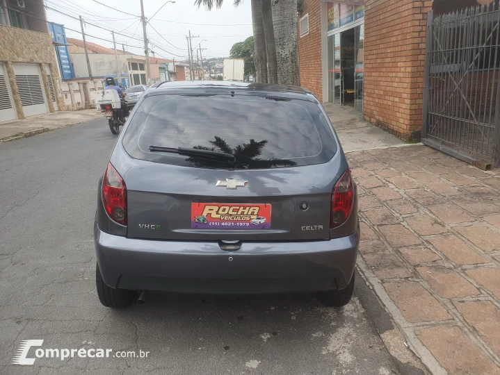 CELTA 1.0 MPFI Life 8V
