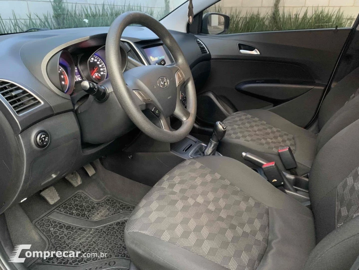 HB20 1.6 COMFORT PLUS 16V FLEX 4P MANUAL