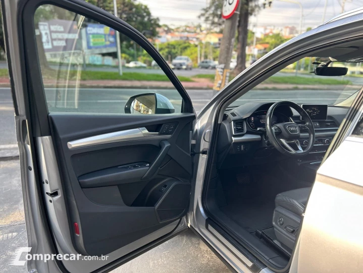 Q5 2.0 Tfsi Gasolina Ambiente S Tronic