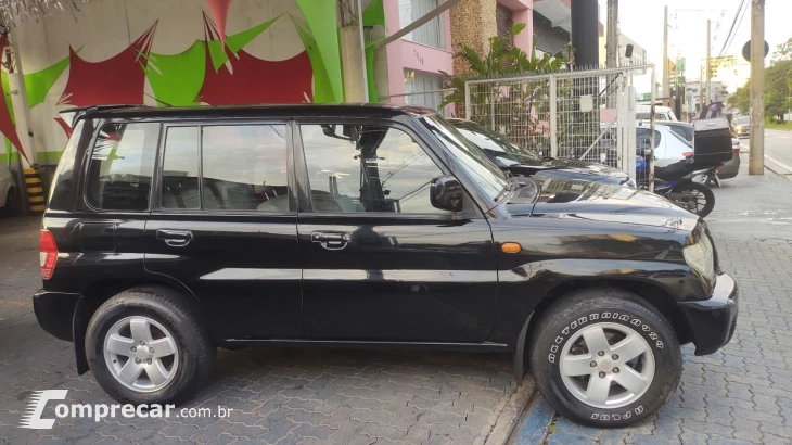 PAJERO TR4 2.0 4X4 16V 131CV