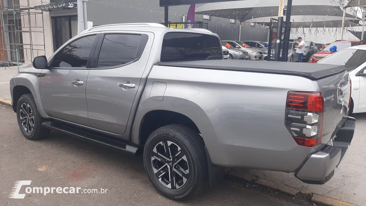 L200 TRITON 2.4 16V Turbo Sport Hpe-s CD 4X4