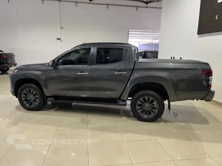 L200 TRITON 2.4 16V Turbo Sport HPE CD 4X4