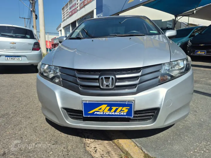 CITY 1.5 LX Sedan 16V