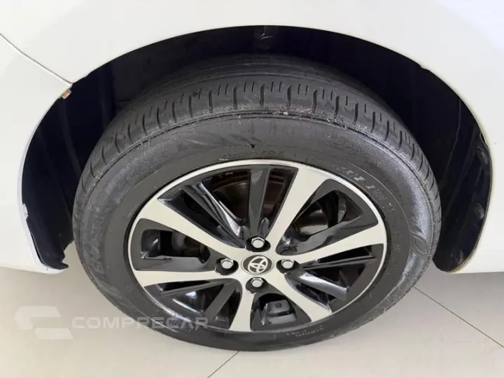 YARIS HB XL 13 AT