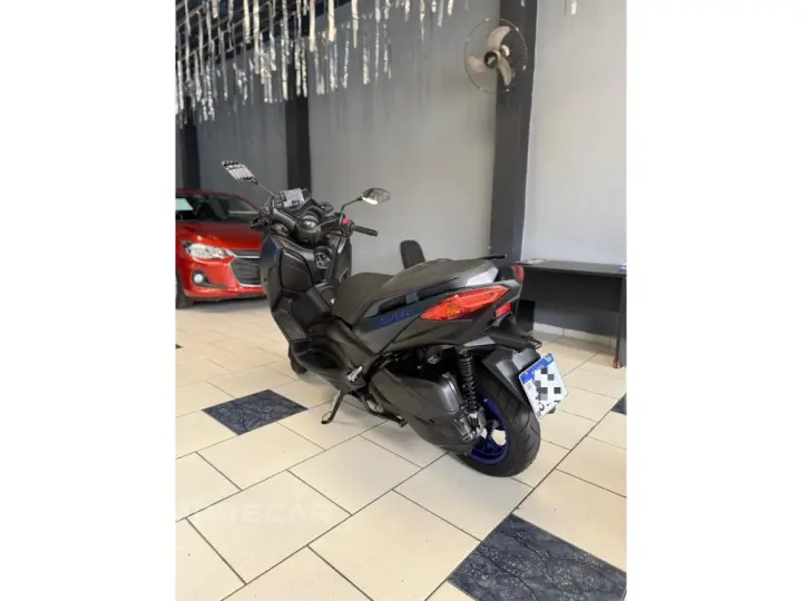XMAX 250 ABS