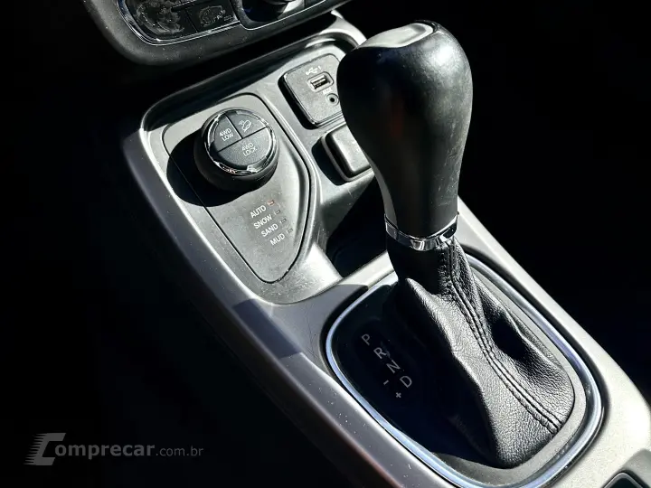 COMPASS 2.0 16V DIESEL LONGITUDE 4X4 AUTOMÁTICO