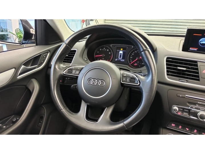Q3 1.4 TFSI FLEX PRESTIGE PLUS S TRONIC