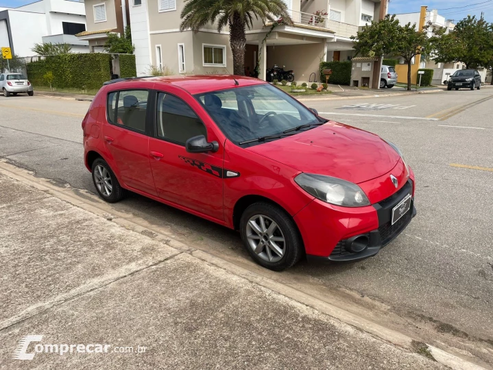 SANDERO 1.6 GT Line Limited