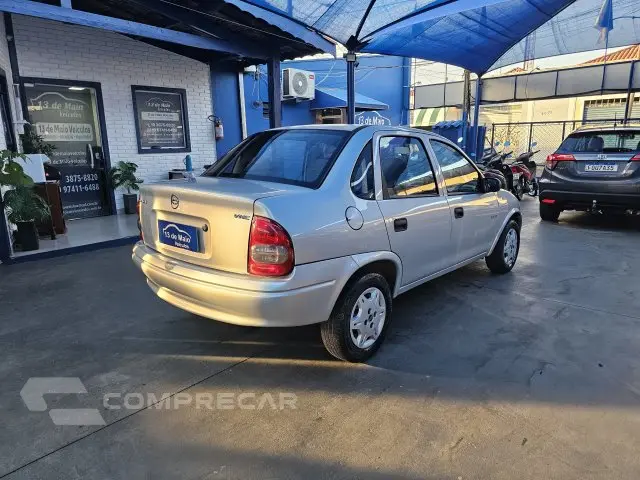 CLASSIC - 1.0 MPFI LIFE 8V 4P MANUAL