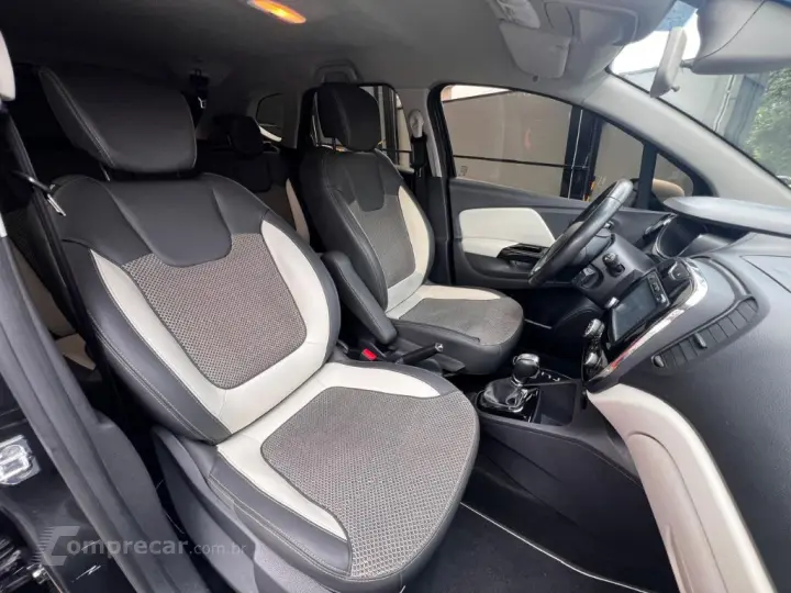 CAPTUR Intense 2.0 16V Flex 5p Aut.