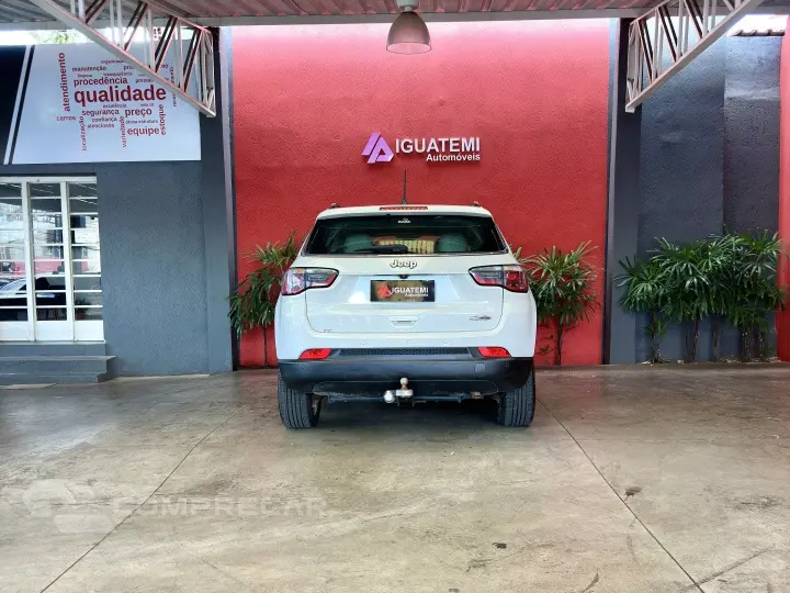 COMPASS 2.0 16V FLEX LONGITUDE AUTOMÁTICO