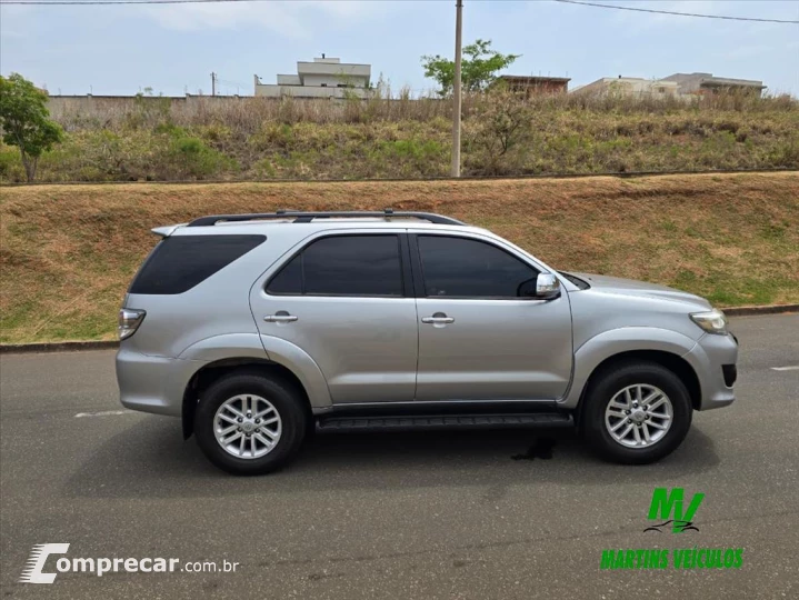 HILUX SW4 2.7 SR 4X2 16V