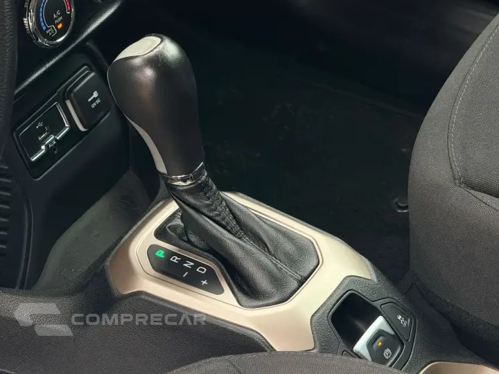 RENEGADE 1.8 16V Sport