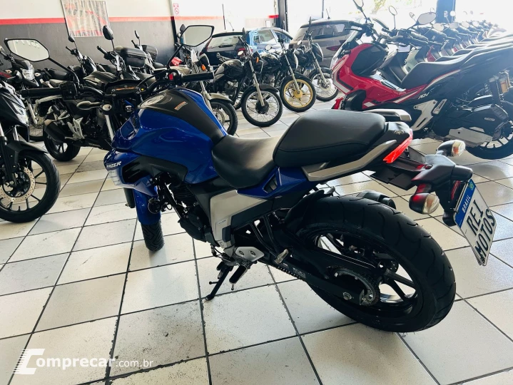 FZ25 ABS