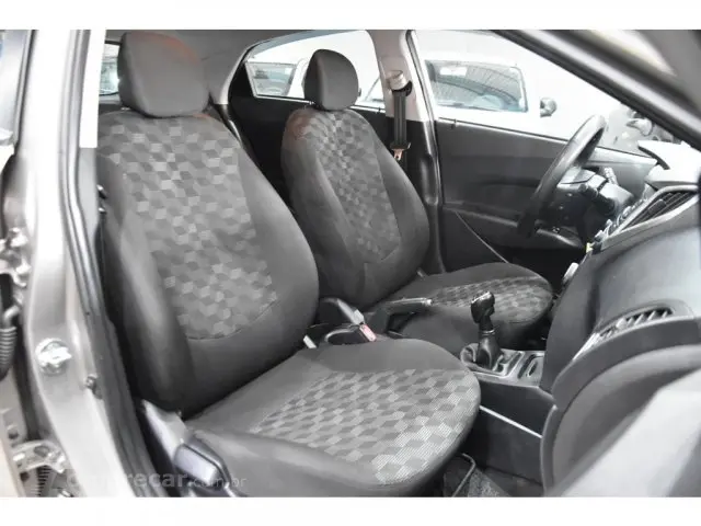 HB20 - 1.6 COMFORT PLUS 16V 4P MANUAL