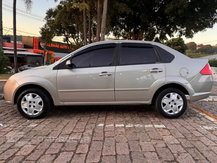 Fiesta Sed. 1.6 8V Flex 4p