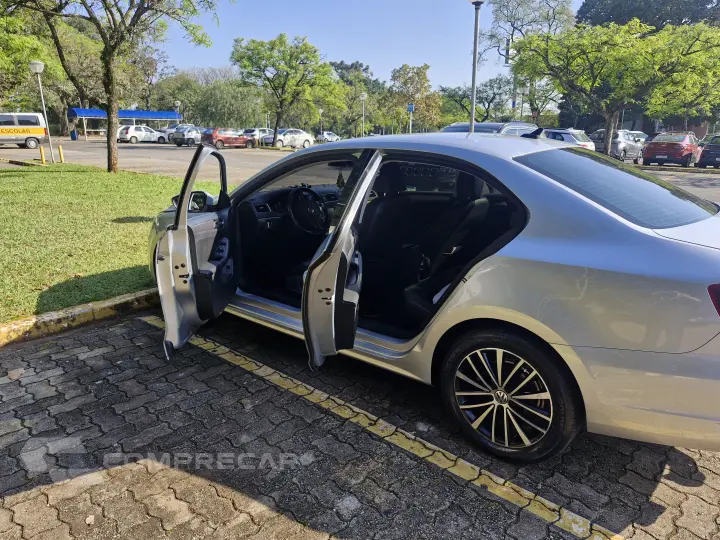 JETTA 2.0 TSI Highline