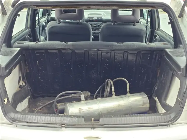 CORSA 1.6 MPFI Wind 8V