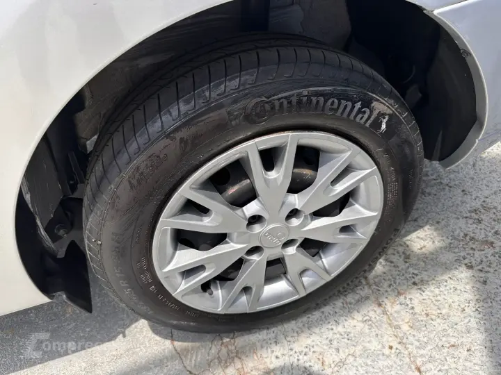 LOGAN 1.0 12V SCE Life